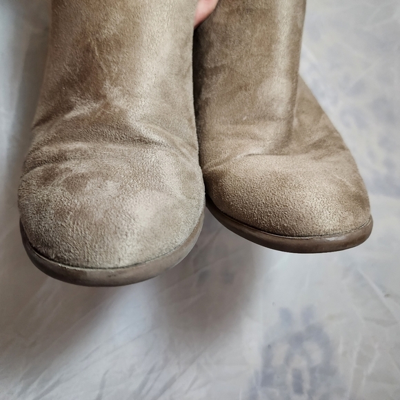 America Eagle AEO Tan Brown Suede Heeled Ankle Bootie Boot Women's Size 8.5 EUC - Picture 6 of 13